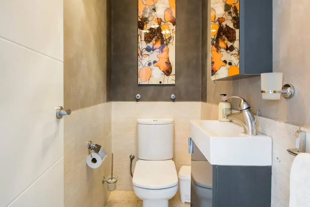 マルベーリャ Boutique Townhouse With Hot Tub Near Puerto Banusヴィラ 0*,